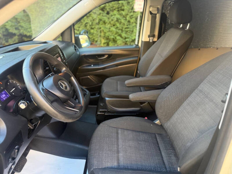 2016 Mercedes-Benz Metris