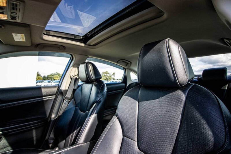 2019 Honda Insight Touring