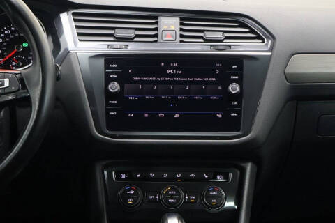 2020 Volkswagen Tiguan SE R-Line Black