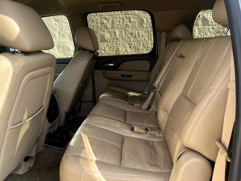 2010 GMC Yukon XL SLT