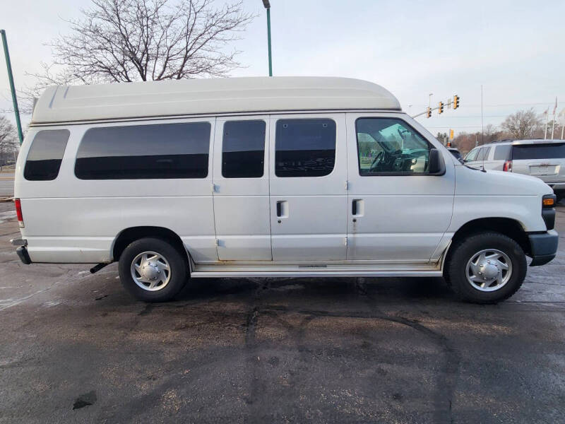 2013 Ford E-Series E-250