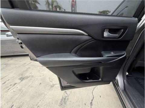2017 Toyota Highlander