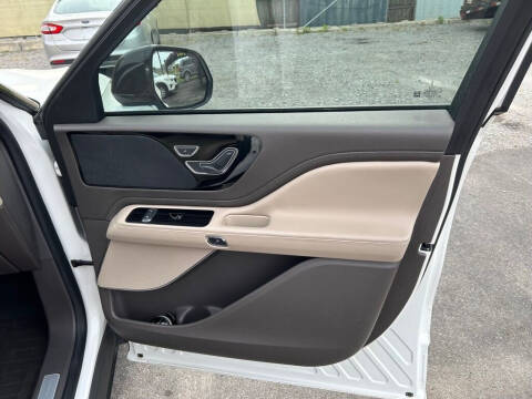 2020 Lincoln Aviator Standard