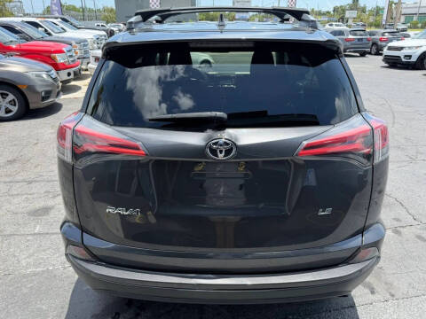 2018 Toyota RAV4 LE