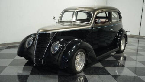 1937 Ford Tudor