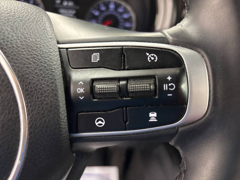 2023 Kia K5
