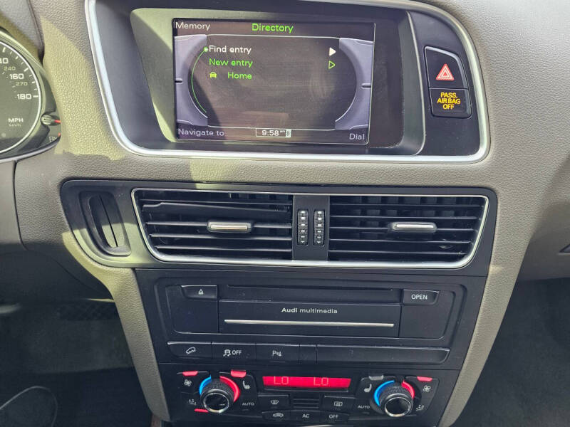 2012 Audi Q5 3.2 quattro Premium Plus