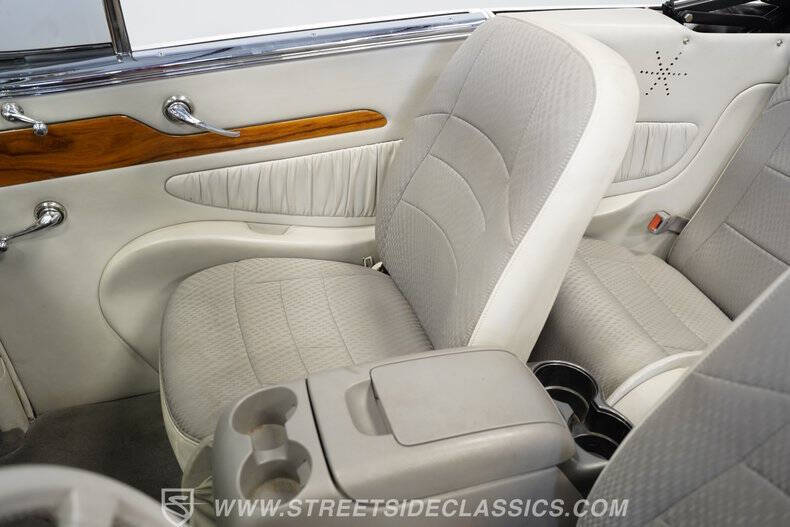 1947 Ford Deluxe