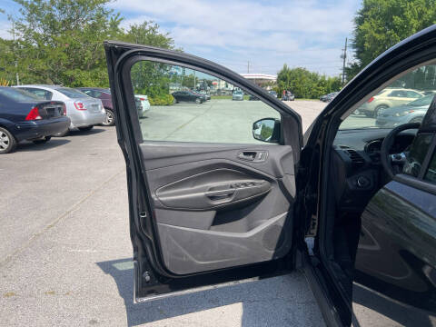 2016 Ford Escape S