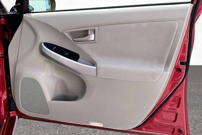 2013 Toyota Prius Two