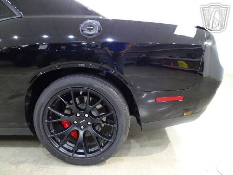 2015 Dodge Challenger SRT Hellcat