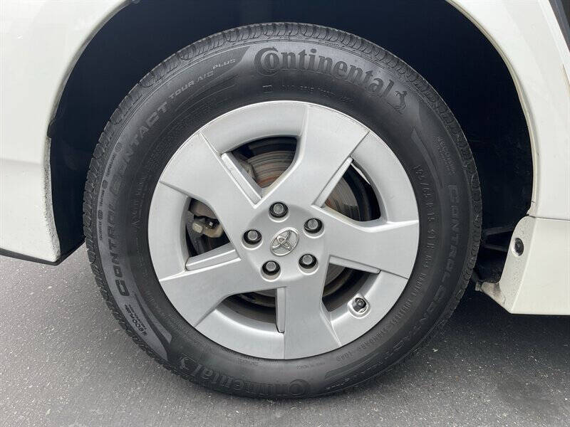 2011 Toyota Prius Three