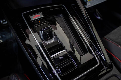 2025 Volkswagen Golf GTI SE