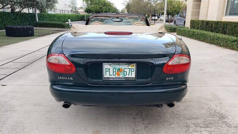 2000 Jaguar XK-Series 10