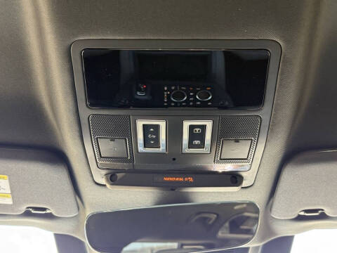 2026 Land Rover Defender 110 P300 S