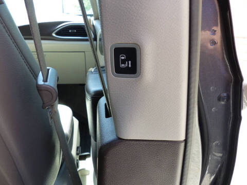 2019 Chrysler Pacifica Touring L Plus 35th Anniversary