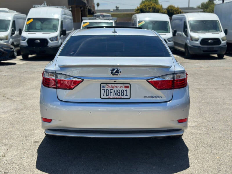 2014 Lexus ES 300h