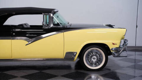 1956 Ford Fairlane