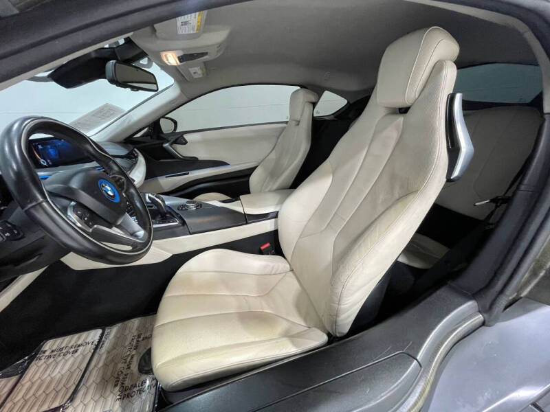 2015 BMW i8