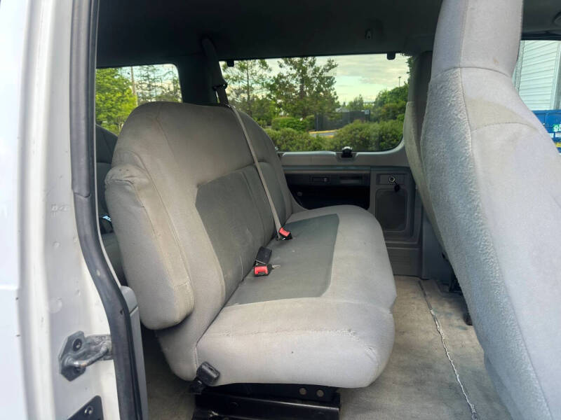 2014 Ford E-Series E-350 SD XLT