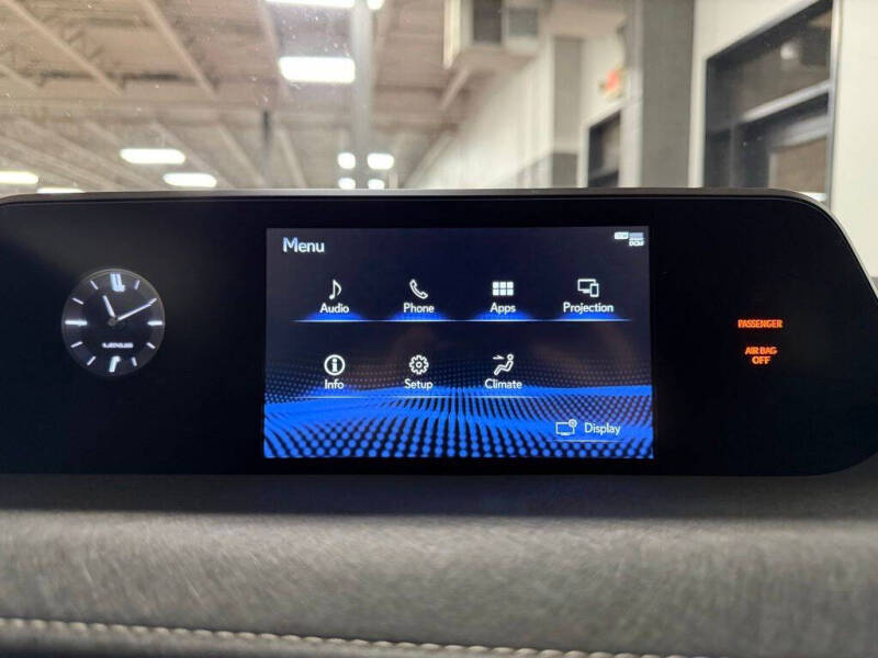 2022 Lexus UX 250h
