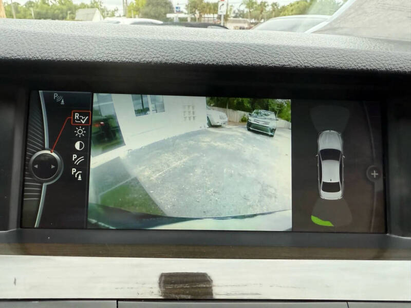 2012 BMW 5 Series 528i