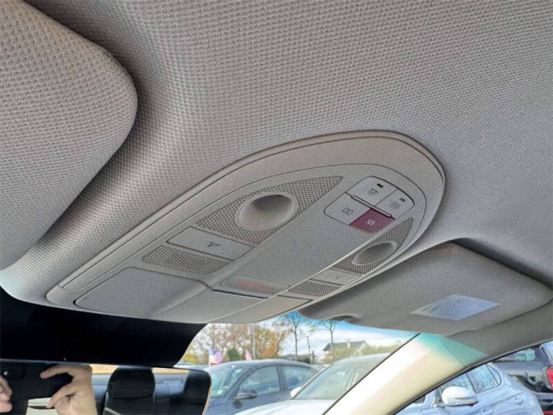 2026 Genesis G70 2.5T Standard