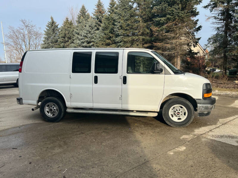 2024 GMC Savana 2500