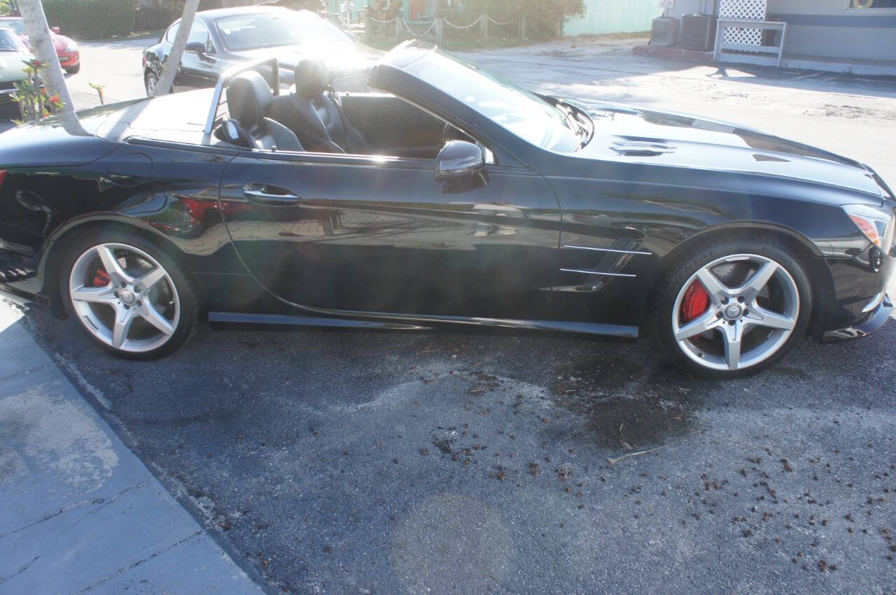 2013 Mercedes-Benz SL-Class 16