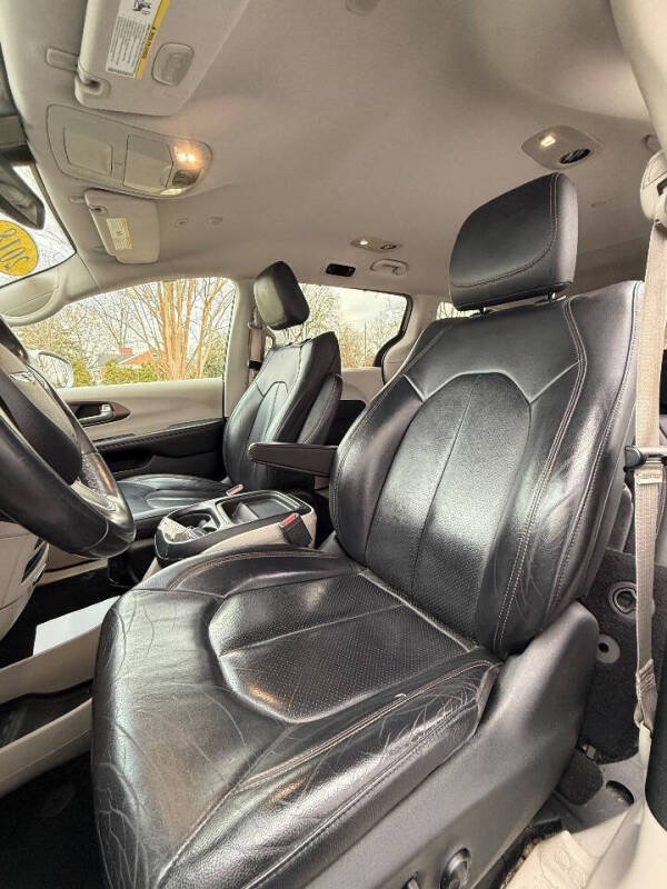 2018 Chrysler Pacifica Touring L