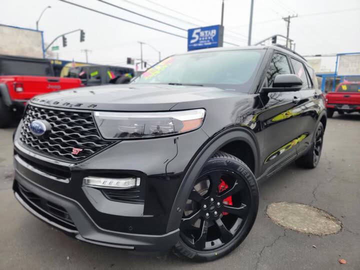 Ford Explorer's photo