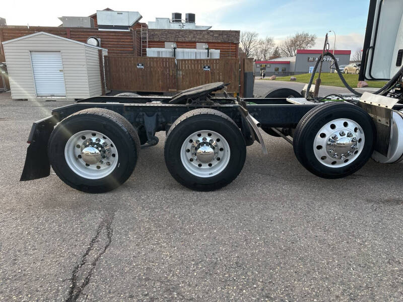 2021 International RH613