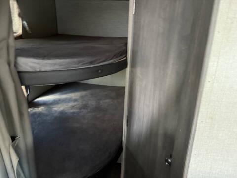 2022 Coachmen RV Catalina