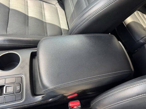 2017 Kia Sorento EX V6