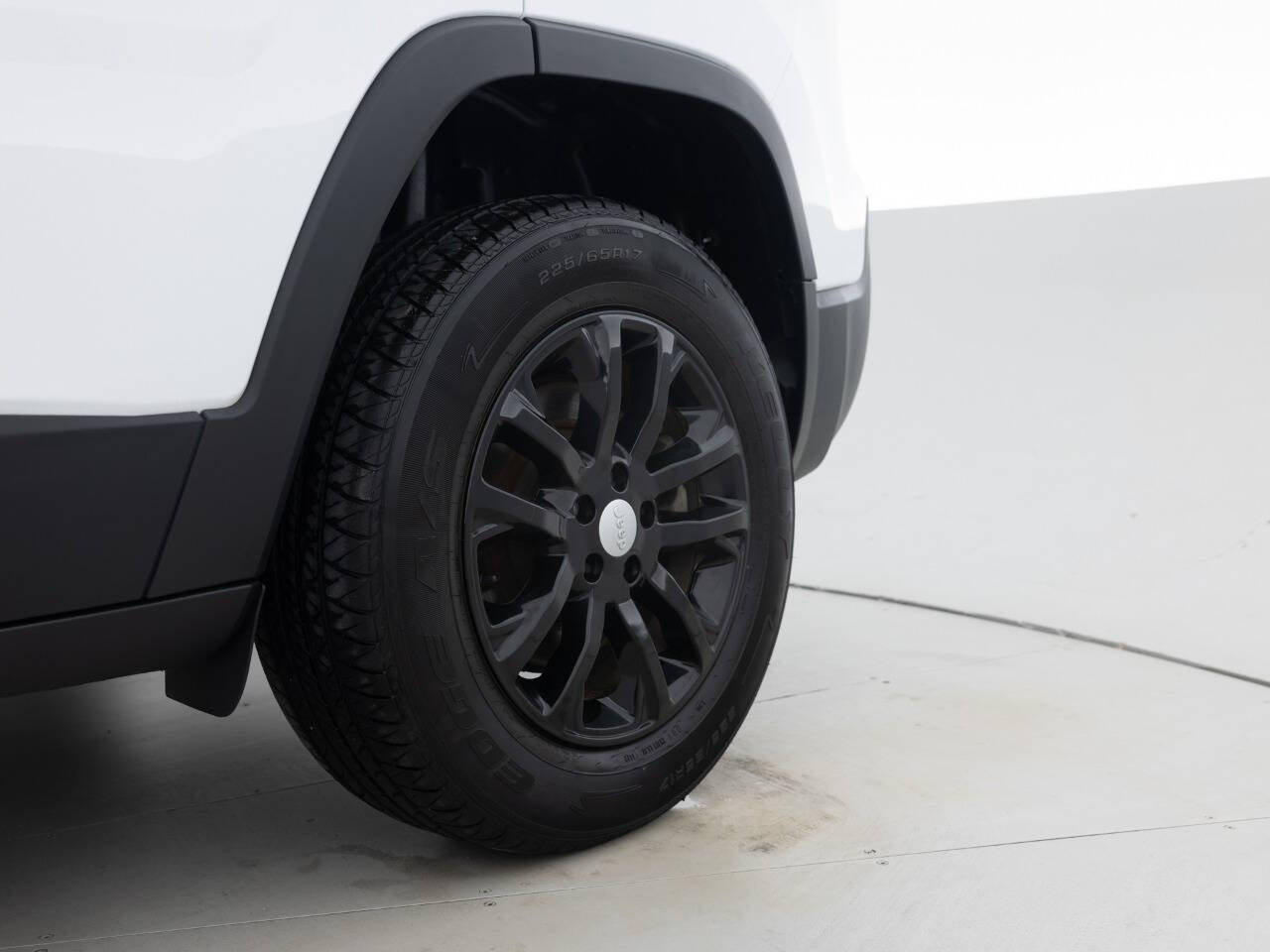 Used Car 2020 Jeep Cherokee  Latitude 4x4 4dr Suv For Sale Under $20,000 In Coal City, Illinois