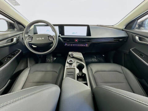2024 Kia EV6 Light