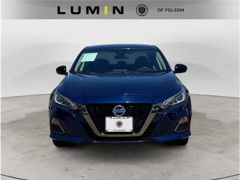 2022 Nissan Altima 2.5 SR