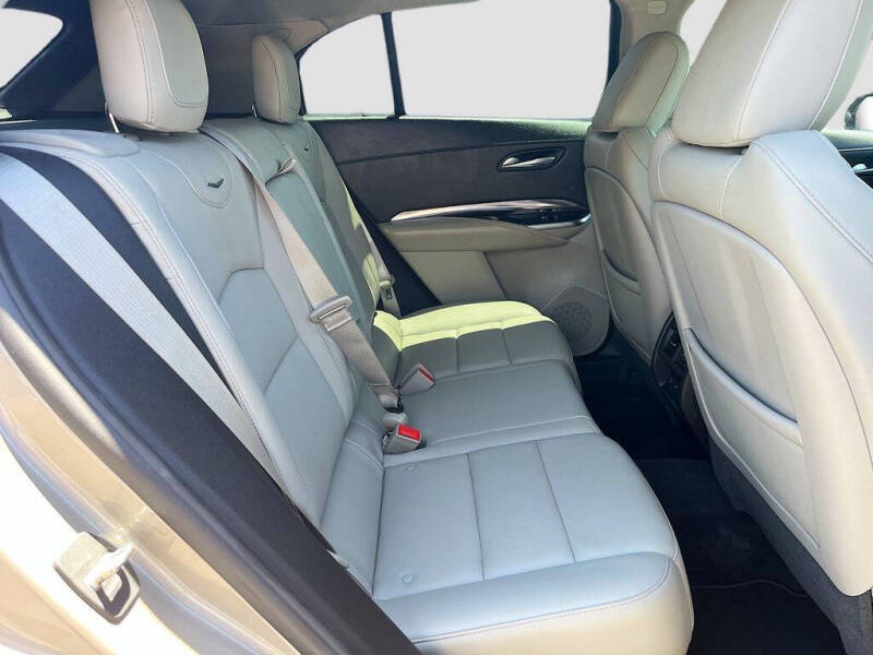 2022 Cadillac XT4 Luxury