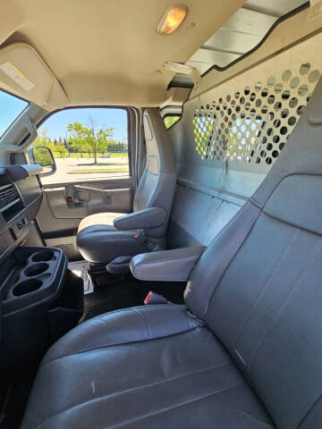 2017 GMC Savana 2500