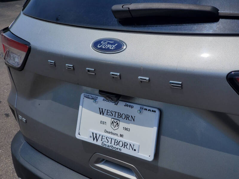 2022 Ford Escape SE