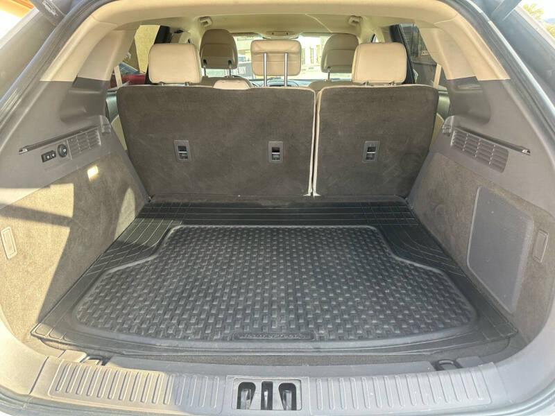 2019 Lincoln Nautilus Select