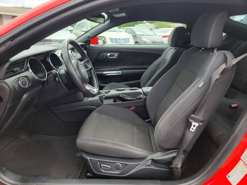 2016 Ford Mustang V6