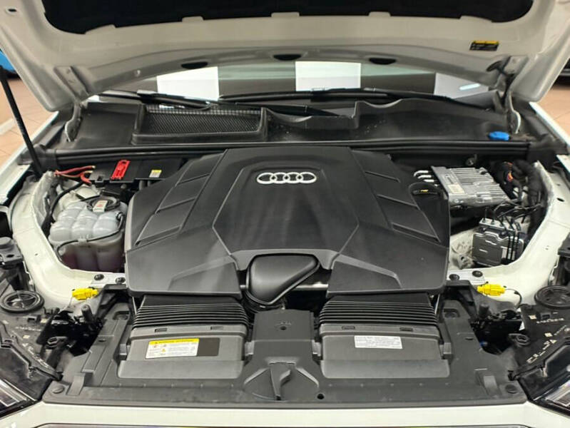2022 Audi Q7 quattro Premium Plus 55 TFSI