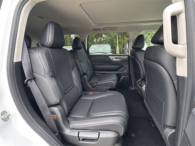 2026 Infiniti QX80 Pure