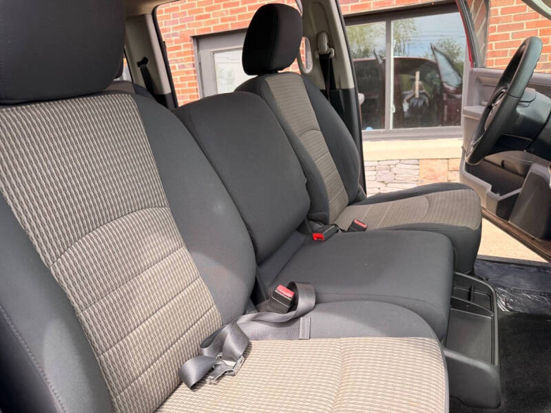2012 RAM 1500 ST