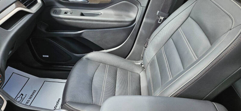 2023 GMC Terrain Denali