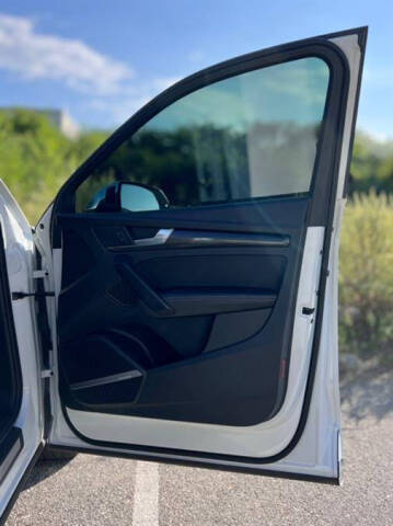 2023 Audi SQ5 3.0T quattro Premium Plus