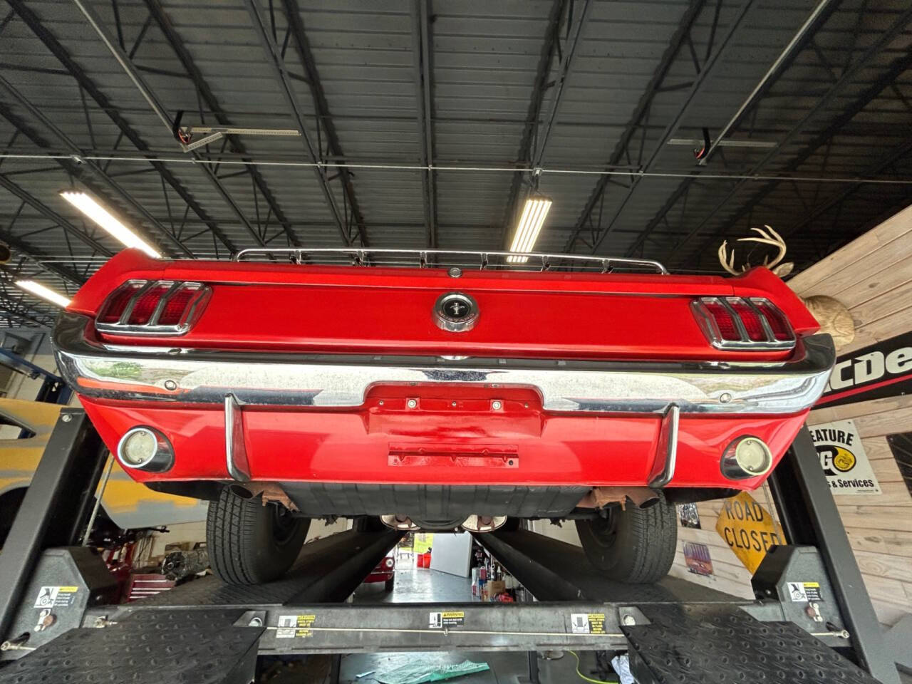 1965 Ford Mustang 32
