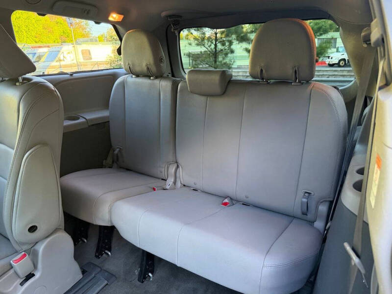 2015 Toyota Sienna