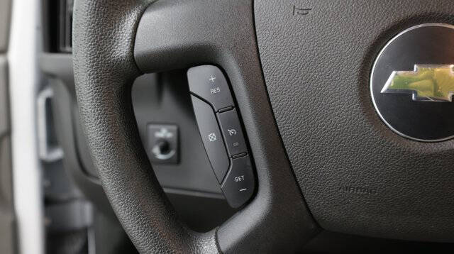 2023 Chevrolet Express 2500
